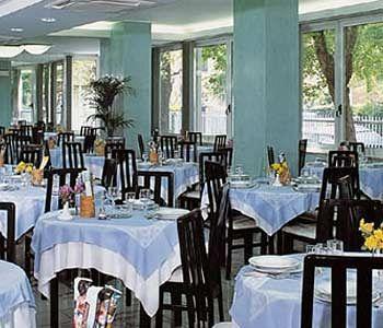 Hotel Ideal Bianchini ริชชิโอเน ภายนอก รูปภาพ